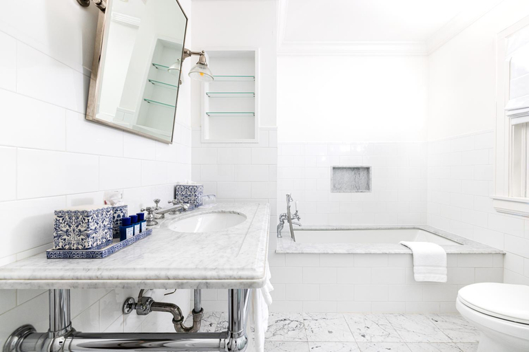 Bathroom, EHP Resort & Marina, Suffolk
