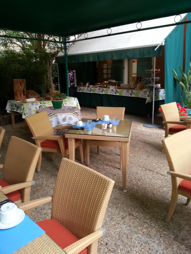 Food & Drinks 3, Hotel Oasis, Alpes-Maritimes