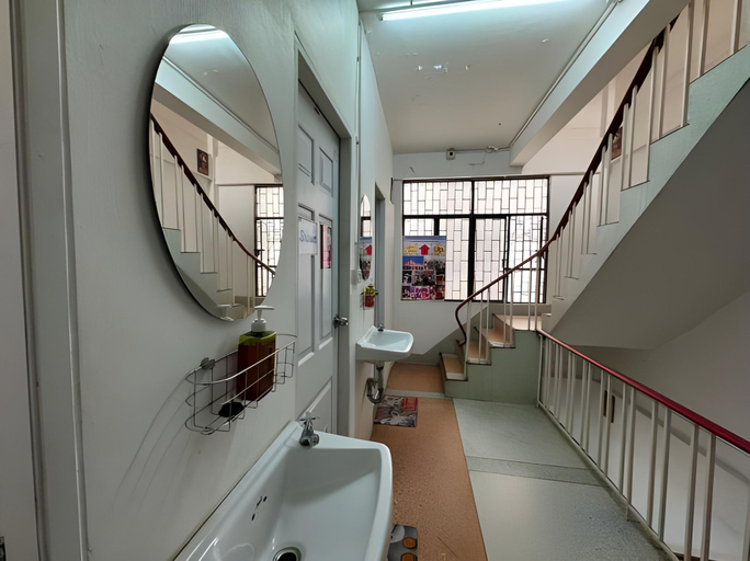 Bathroom, wonderful khaosan hostel, Phra Nakhon