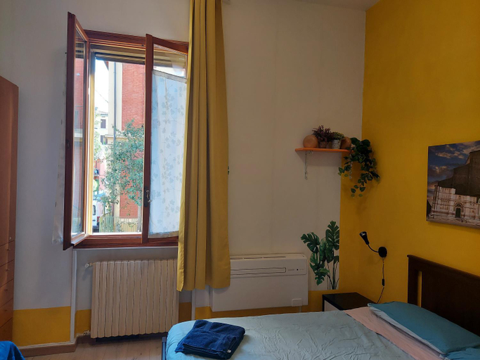 Bedroom 2, Guesthouse Calvart25, Bologna