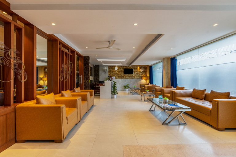 Food & Drinks 5, Hotel Corporate Suites, Delhi