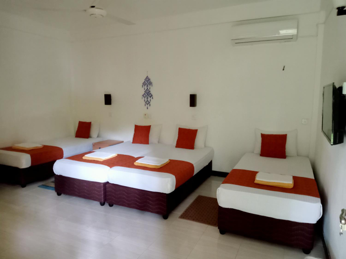 Bedroom 2, Kithmi Resort, Thamankaduwa
