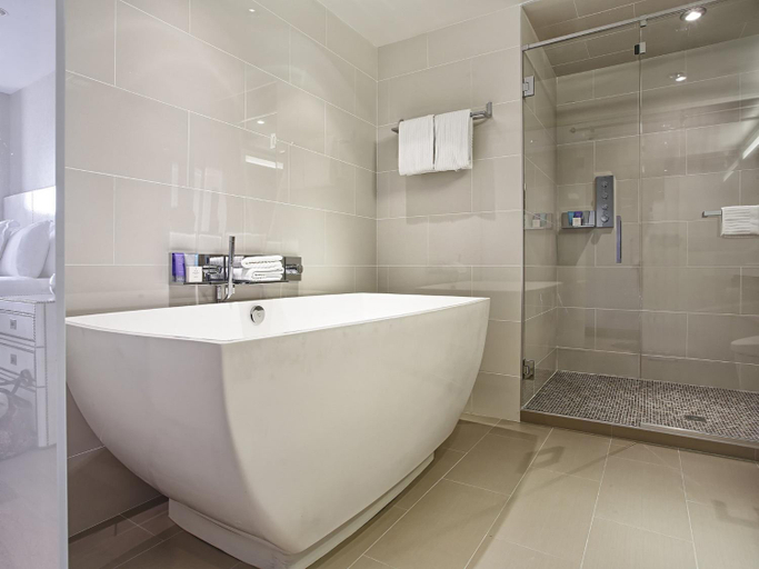 Bathroom 5, J House Greenwich, Fairfield