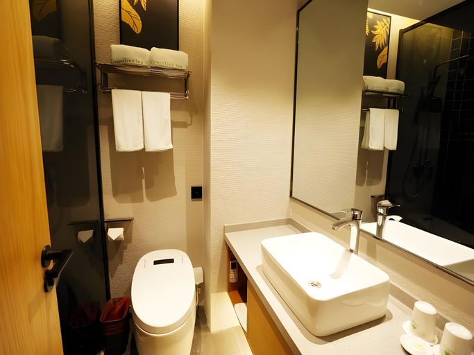 Bathroom 3, GreenTree Inn Express Zhengzhou Airport, Zhengzhou