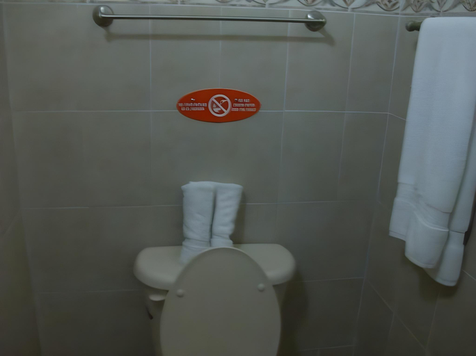 Bathroom 4, Hotel San Miguel Arcangel, Izamal