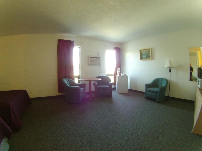 Others 4, Rycroft Hotel, Division No. 19
