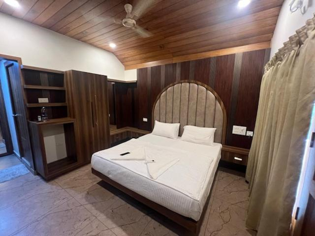 Bedroom 2, RoyaI KazBay Beach Resort, Thiruvananthapuram