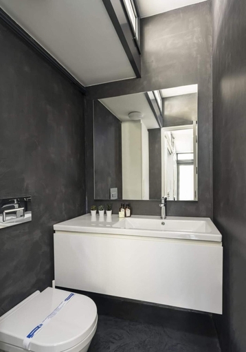 Bathroom 3, Bright Modern Design New Duplex Loft Patio! #145, Beyoğlu