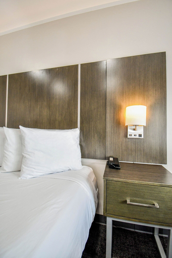Room 2, Settle Inn, Minnehaha