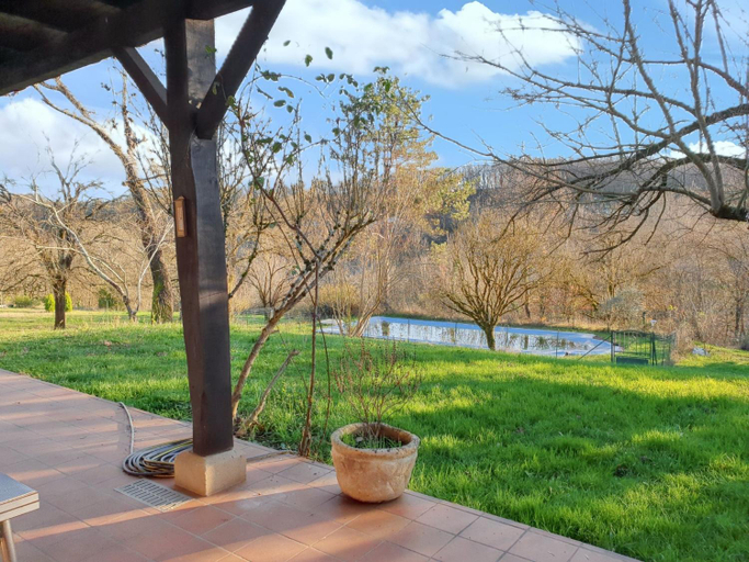 Others 5, Villa spacieuse avec piscine privee - Montricoux, Tarn-et-Garonne