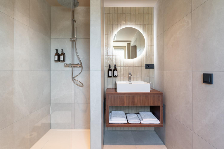 Bathroom 4, Malie Hotel, Utrecht