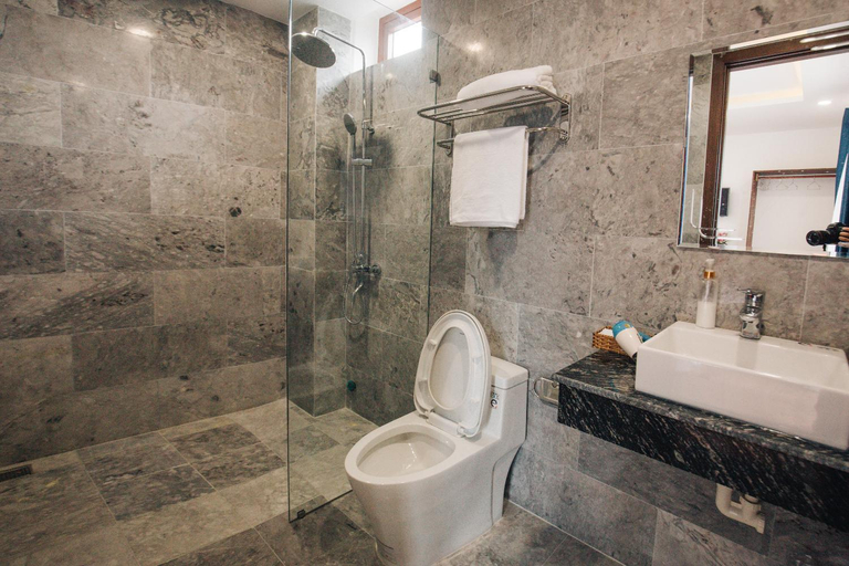 Bathroom 2, THE VIEW HOMESTAY HOI AN, Da Nang