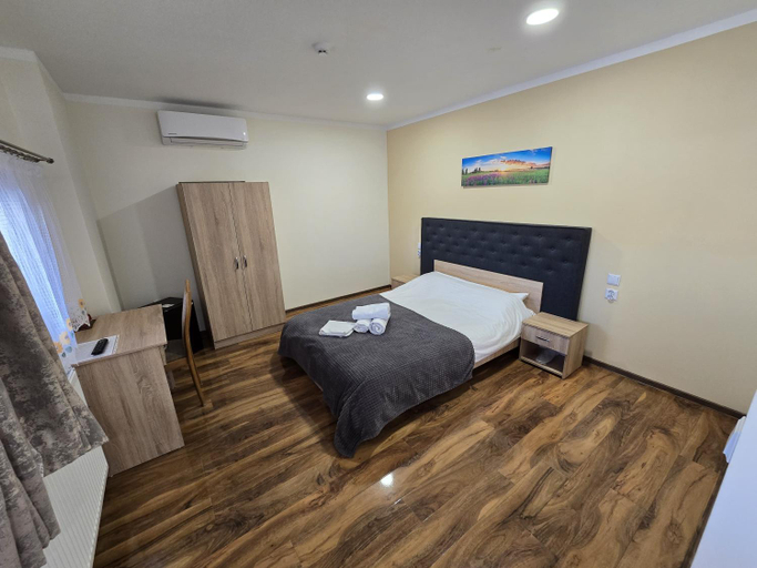 Bedroom 3, Pensiunea Hanul Huniazilor HD, Hunedoara