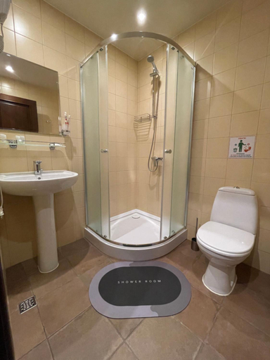 Bathroom 3, Green Duck Hotel, Kharkivs'ka