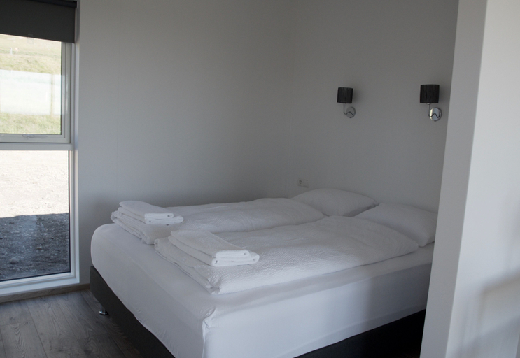 Bedroom, Krákhamar apartments, Djúpavogshreppur