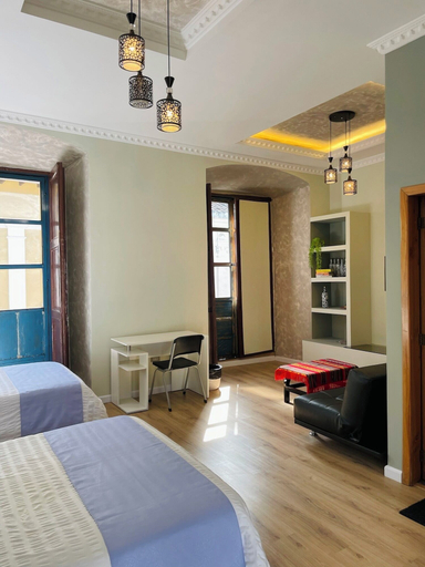 Room 3, TRAVELER'S HOUSE, Quito