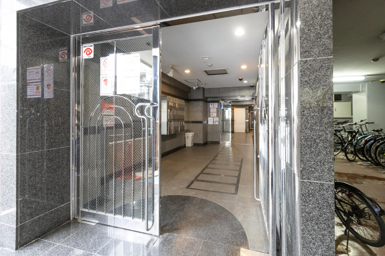 Others 5, Spacious 2BR apartment for 6 pax in Heart of Osaka, Osaka