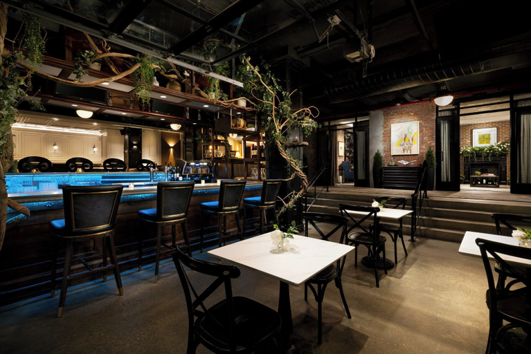 Food & Drinks 5, Arthouse Hotel New York City, New York