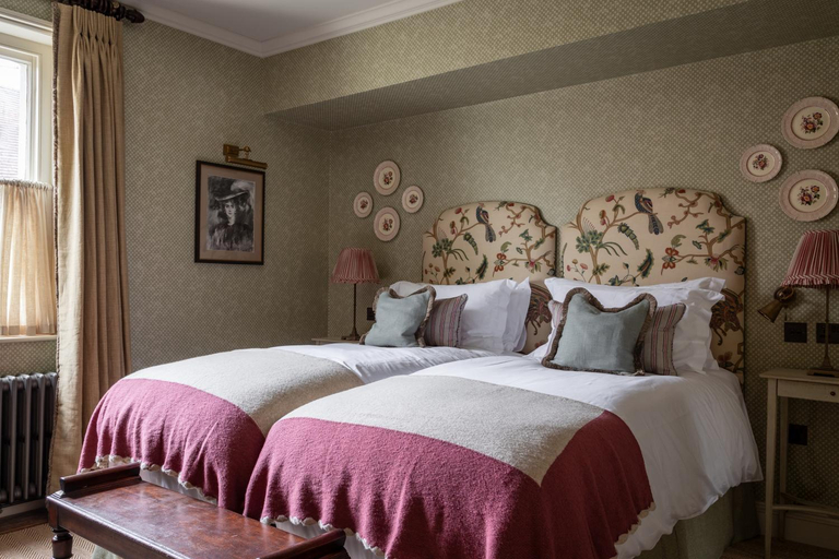 Bedroom 3, The Swan Inn, West Sussex