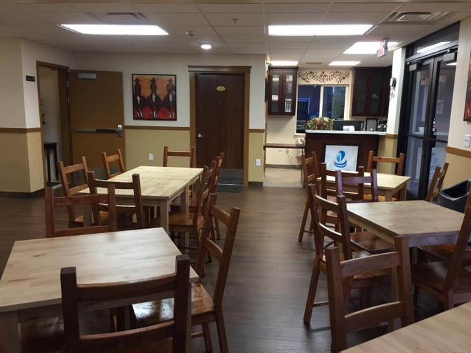Food & Drinks, Geyser Inn, Gallatin