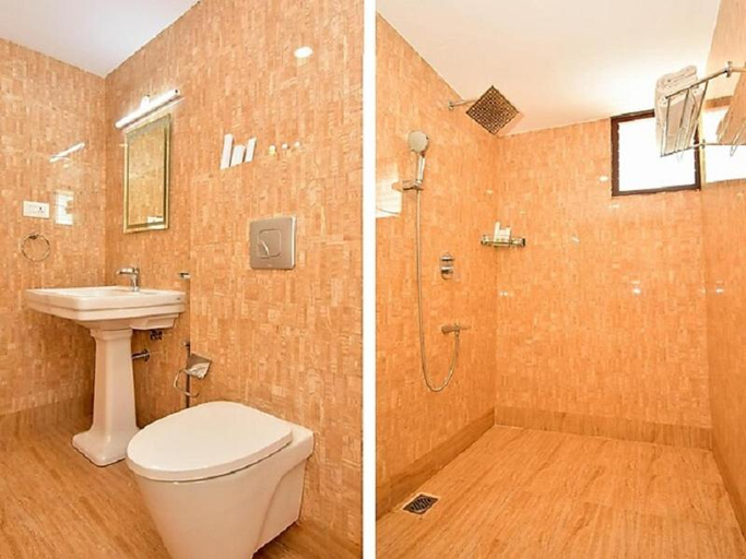Bathroom 4, GEO Hotel, Puducherry