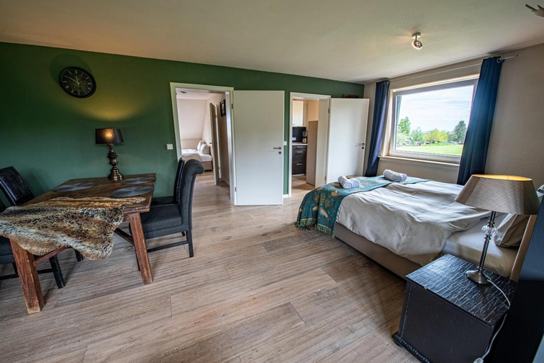 Bedroom 4, Landhotel Flora & Fauna, Hochsauerlandkreis