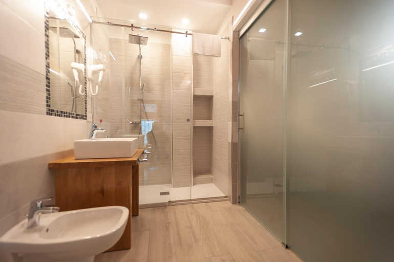 Bathroom 4, B&B da Sabry e Gian, Trento