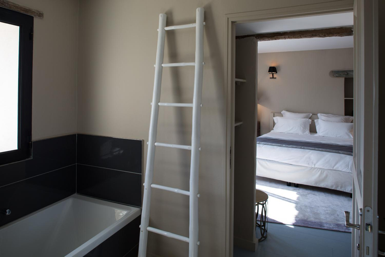 Bedroom 3, Hotel La Maison de Crillon, Vaucluse