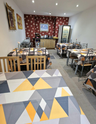Food & Drinks 5, Westbury, Blackpool
