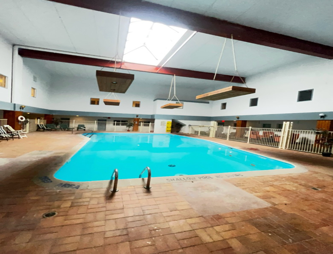 Sport & Beauty, Best Value Inn & Suites, Parry Sound