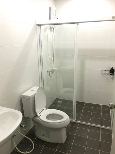 Bathroom 3, Impact MT House, Pak Kret