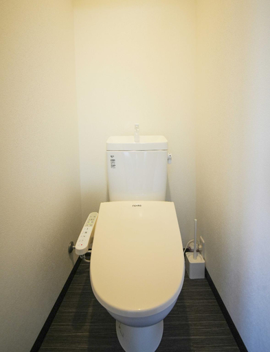 Bathroom 4, Osaka Blue House / Disposable Bedding / Four Stops Within an Eight-Minute Walk, Osaka