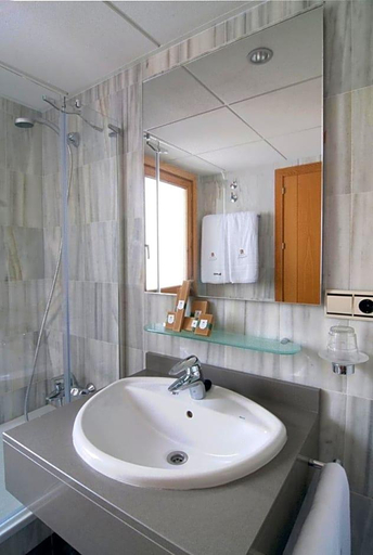 Bathroom 3, Hotel Villa Turistica de Bubion, Granada