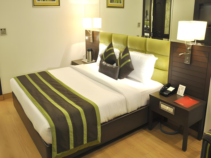Bedroom 2, Hotel Park Grand, Chandigarh
