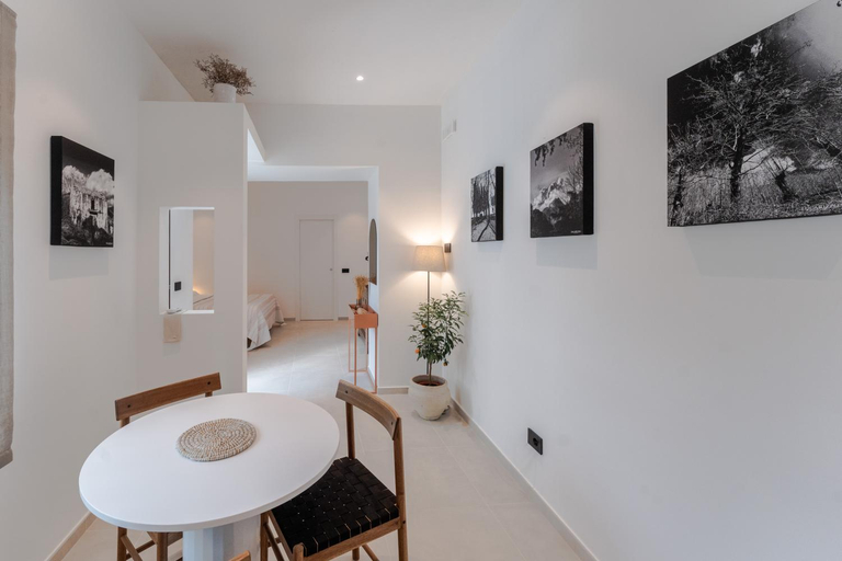 Others 3, Holiday House D' Anna 68, Napoli