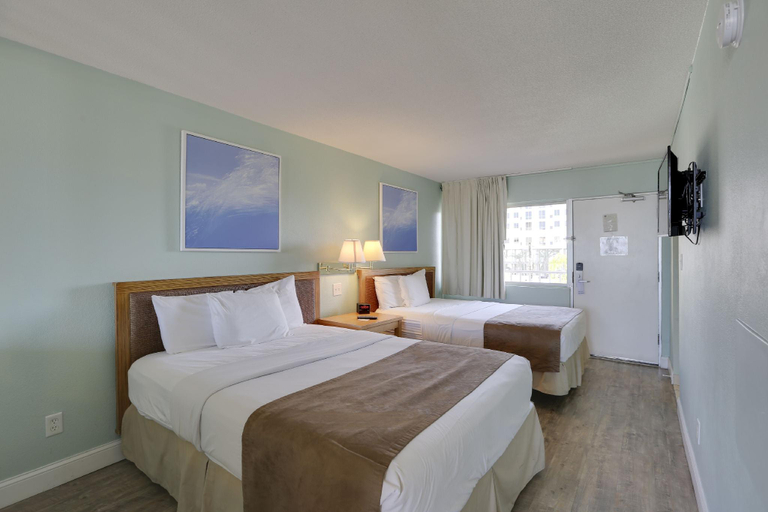 Bedroom 3, The Beachview Inn Clearwater Beach, Pinellas