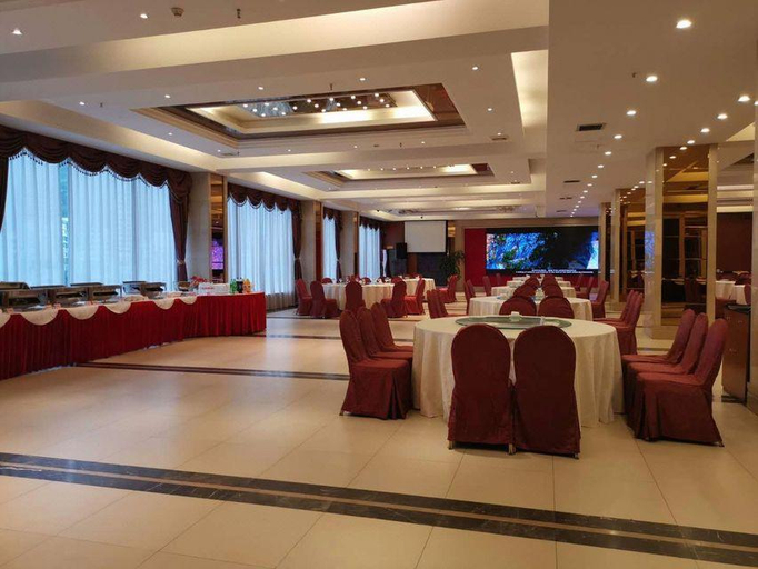 Business Facilities