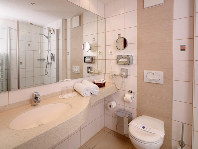 Bathroom 4, Kurhotel Pyramide Bad Windsheim, Neustadt an der Aisch-Bad Windsheim