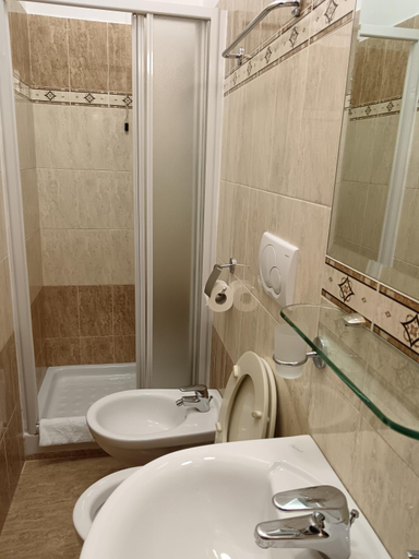 Others 2, Appartamento Privato Simone, Rome