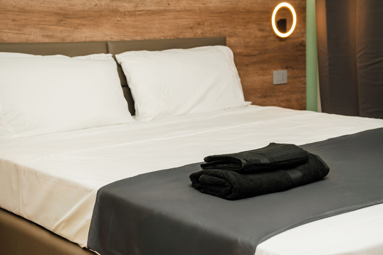 Room 3, Elysium Self Check-In Rooms, Milano
