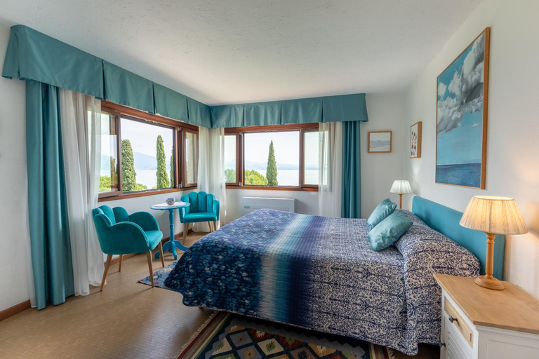 Bedroom 5, Villa Paradiso, Brescia