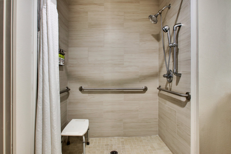 Holiday Inn Express Georgetown - Tap to explore photos