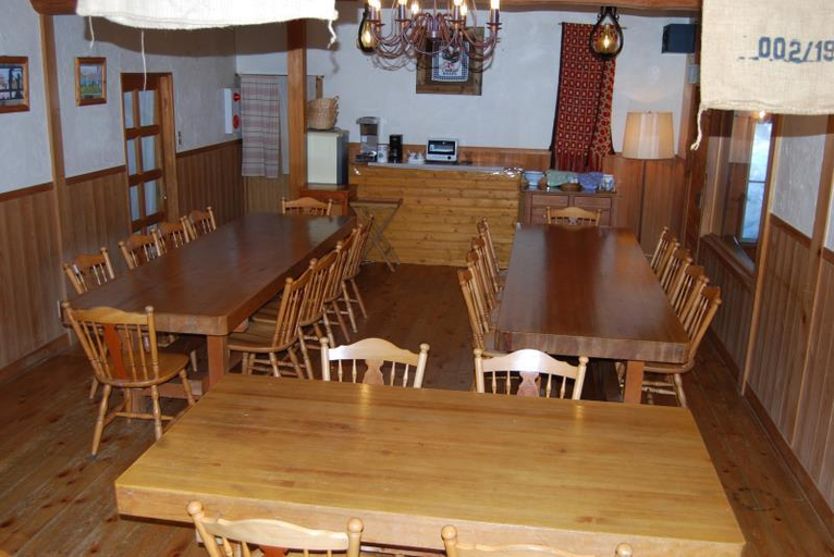 Food & Drinks 4, Pension R-Azteca, Hakuba