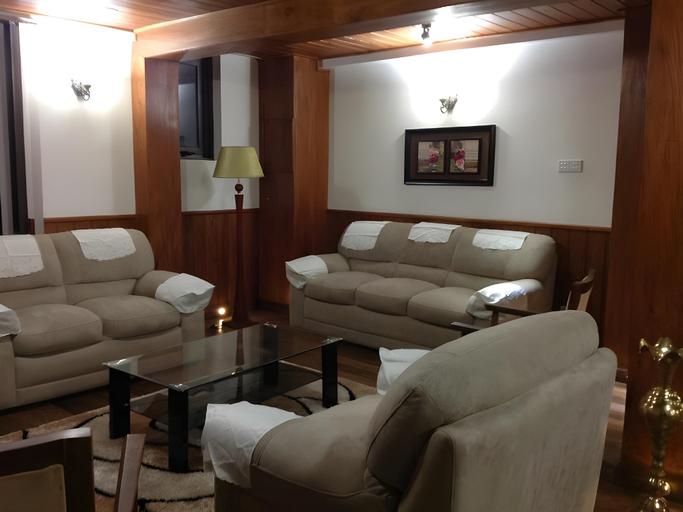 Public Area 2, Daffodils Hotel, Nuwara Eliya