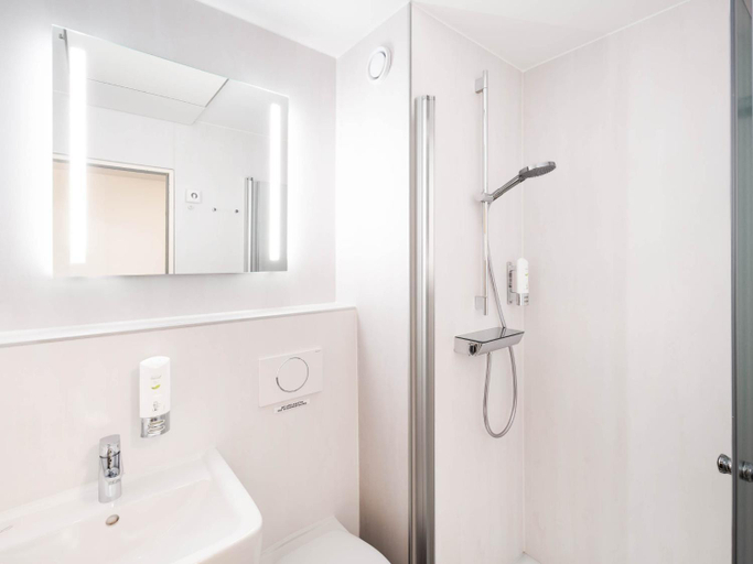 Bathroom, Christkonigshaus, Stuttgart