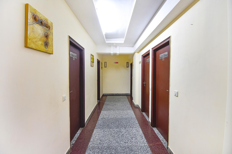 Public Area 3, Fabhotel Comfort 35, Chandigarh
