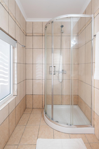 Bathroom 4, Kanakis Apartments, Ionian Islands