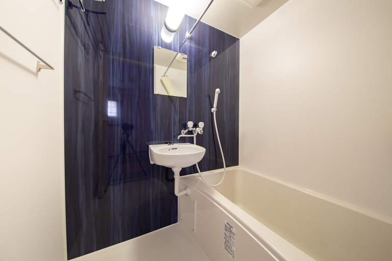 Bathroom 3, Yado Hachiemon, Osaka
