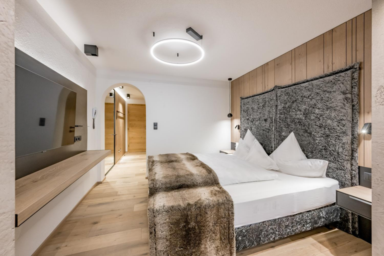Bedroom 2, Hotel Grauer Bar, Imst