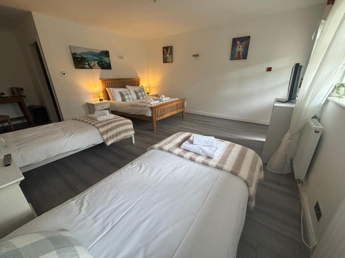 Bedroom 3, The Hanmer Arms, Wrexham